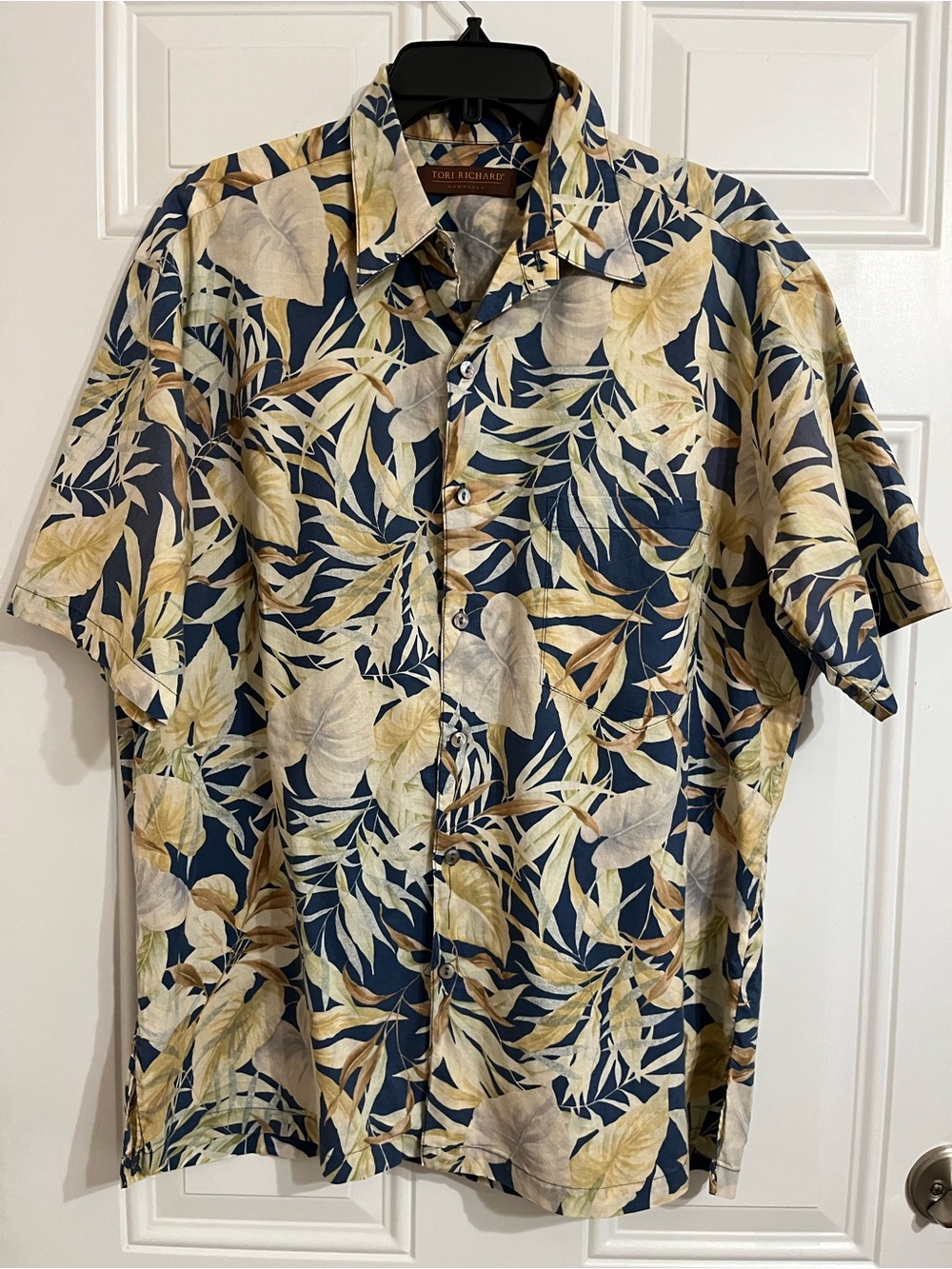 Tori Richard Vintage Men’s M Floral Leaf Print Short Sleeve Shirt Cotton Lawn